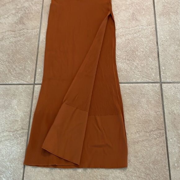 Aknvas Maddy Rib-Knit Women Dress - Small - Picture 10 of 13